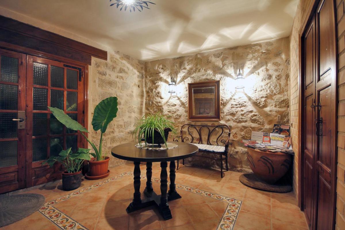 Santa Agueda Apartament